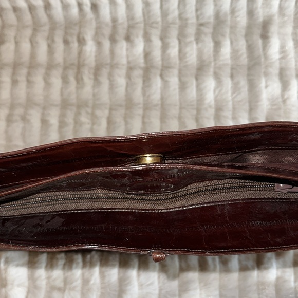 Vintage Red Burgundy Genuine Eel Skin Shoulder Bag. - Picture 5 of 9